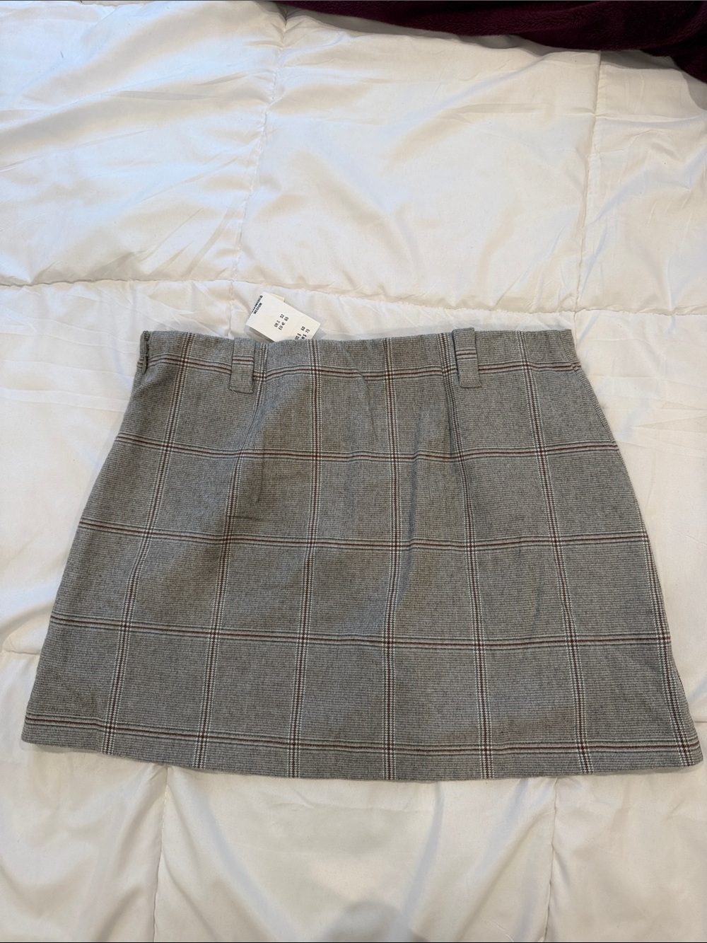 Abercrombie & Fitch Gray Plaid Mini Skirt - Picture 2 of 3